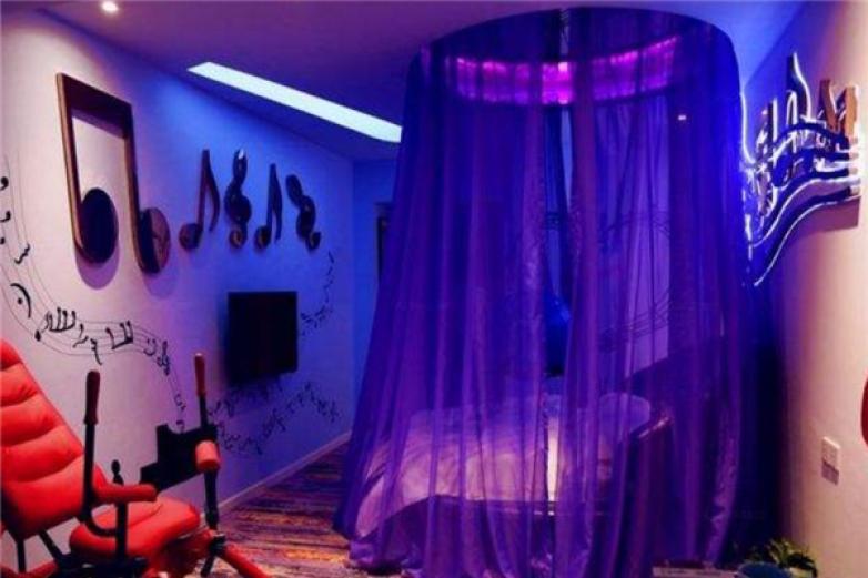 天地情主题酒店